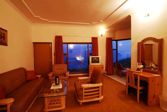 Clifftop Club Auli Joshīmath Exterior foto